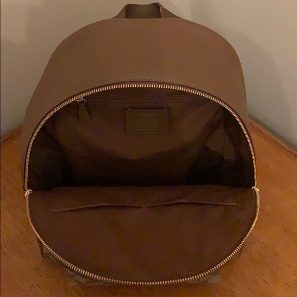 Coach Backpack - Picture 3 of 4